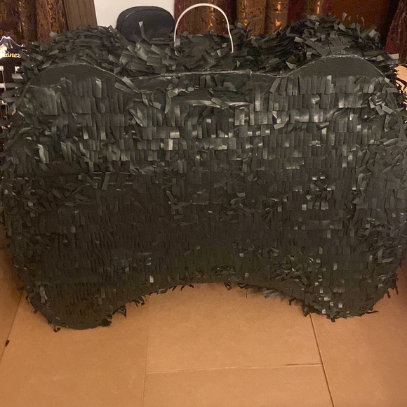 Game Controller Pinata - Picture 2 of 6